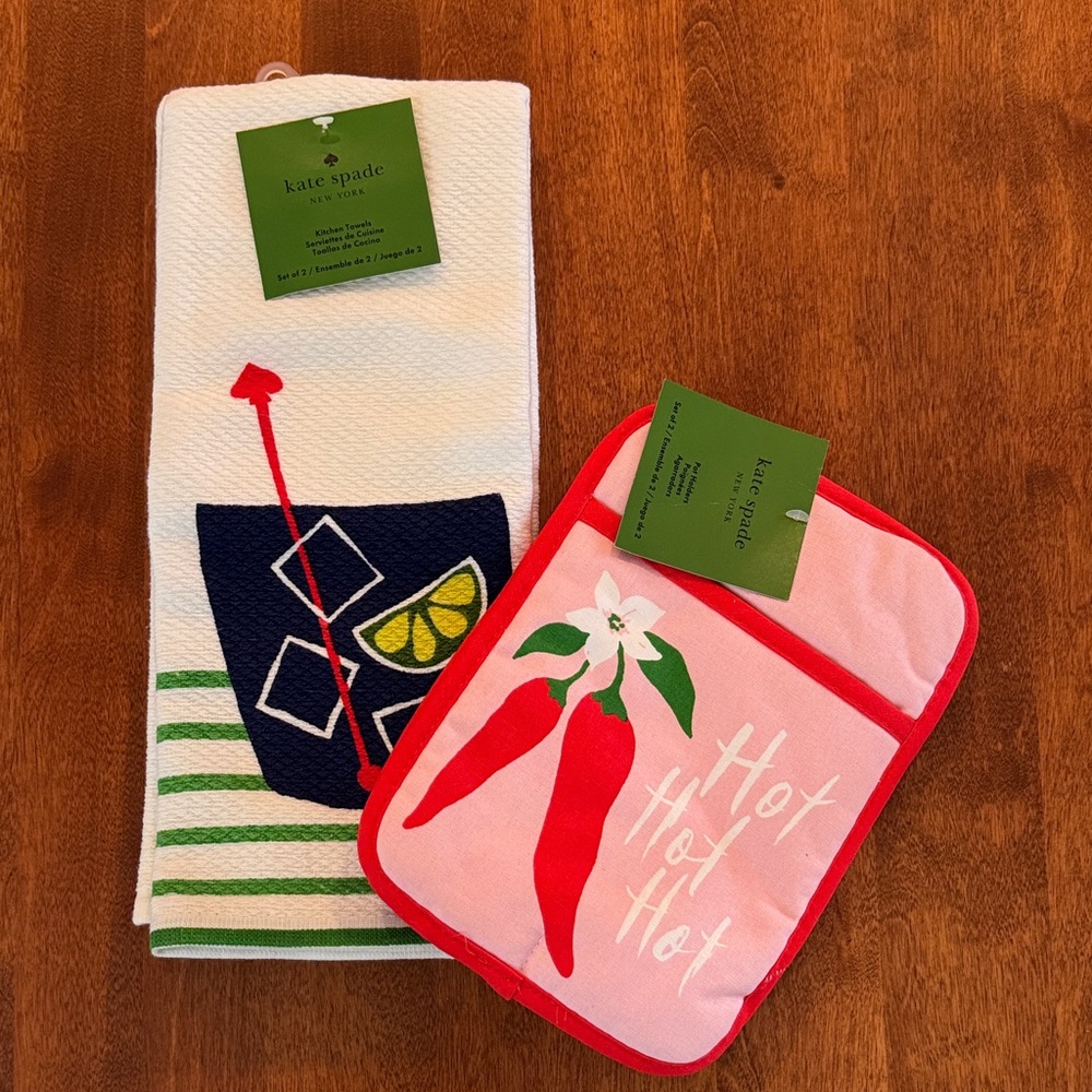 Kate Spade Kitchen Towels and Pot Holders
